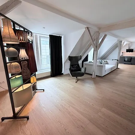Design - Penthouse Mit Dachterrasse - Apartman *